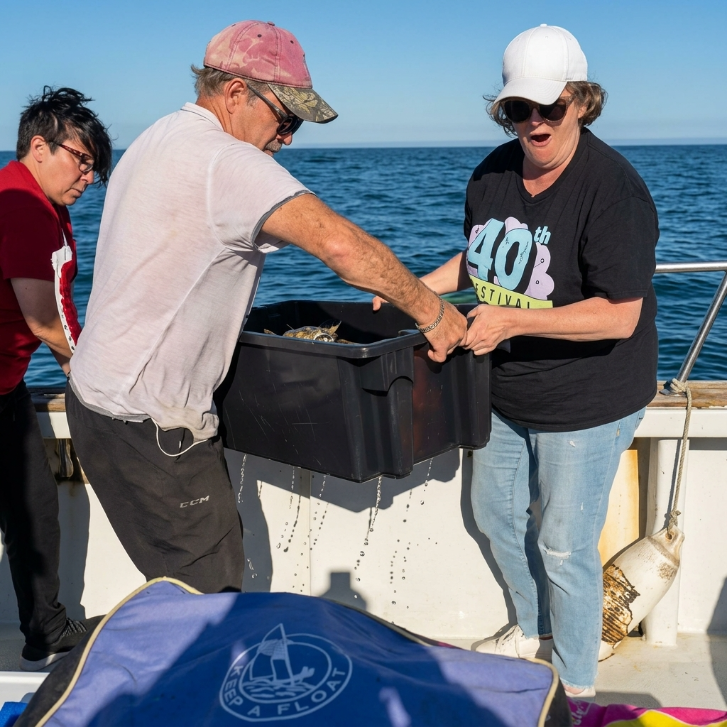 Kitten Rescued at Sea After Hours Alone in the Ocean